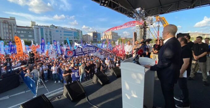 Türk-i̇ş’ten geçinemiyoruz mitingi yapıldı